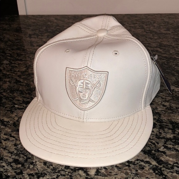 NFL Other - Raiders Fitted 7 3/4-8